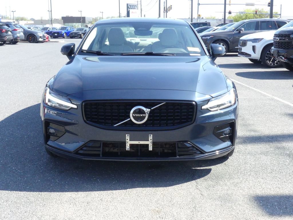 Used 2024 Volvo S60 B5 Plus w/ Climate Package image 18