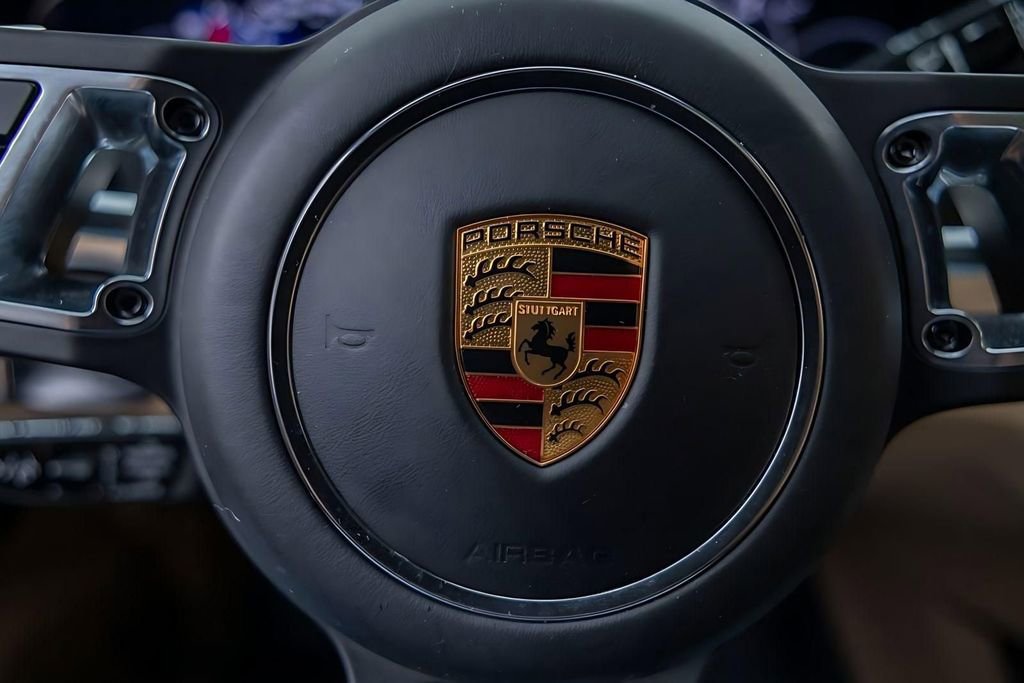 Used 2022 Porsche Cayenne Turbo image 39