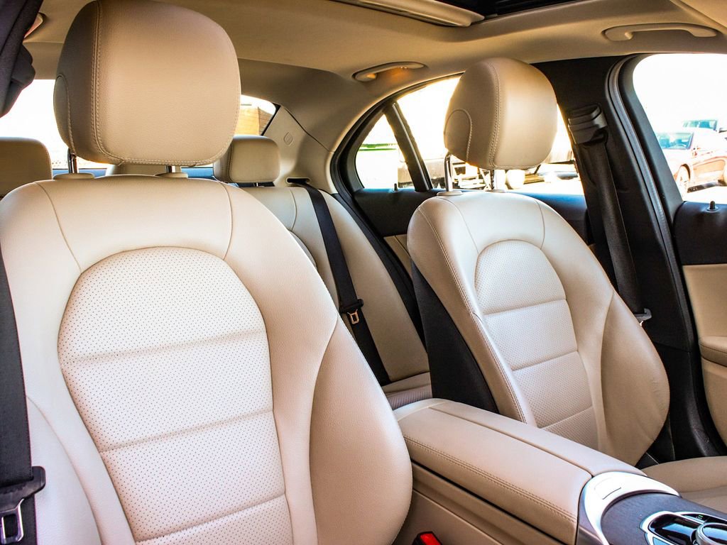 Used 2021 Mercedes-Benz C 300 4MATIC Sedan image 39