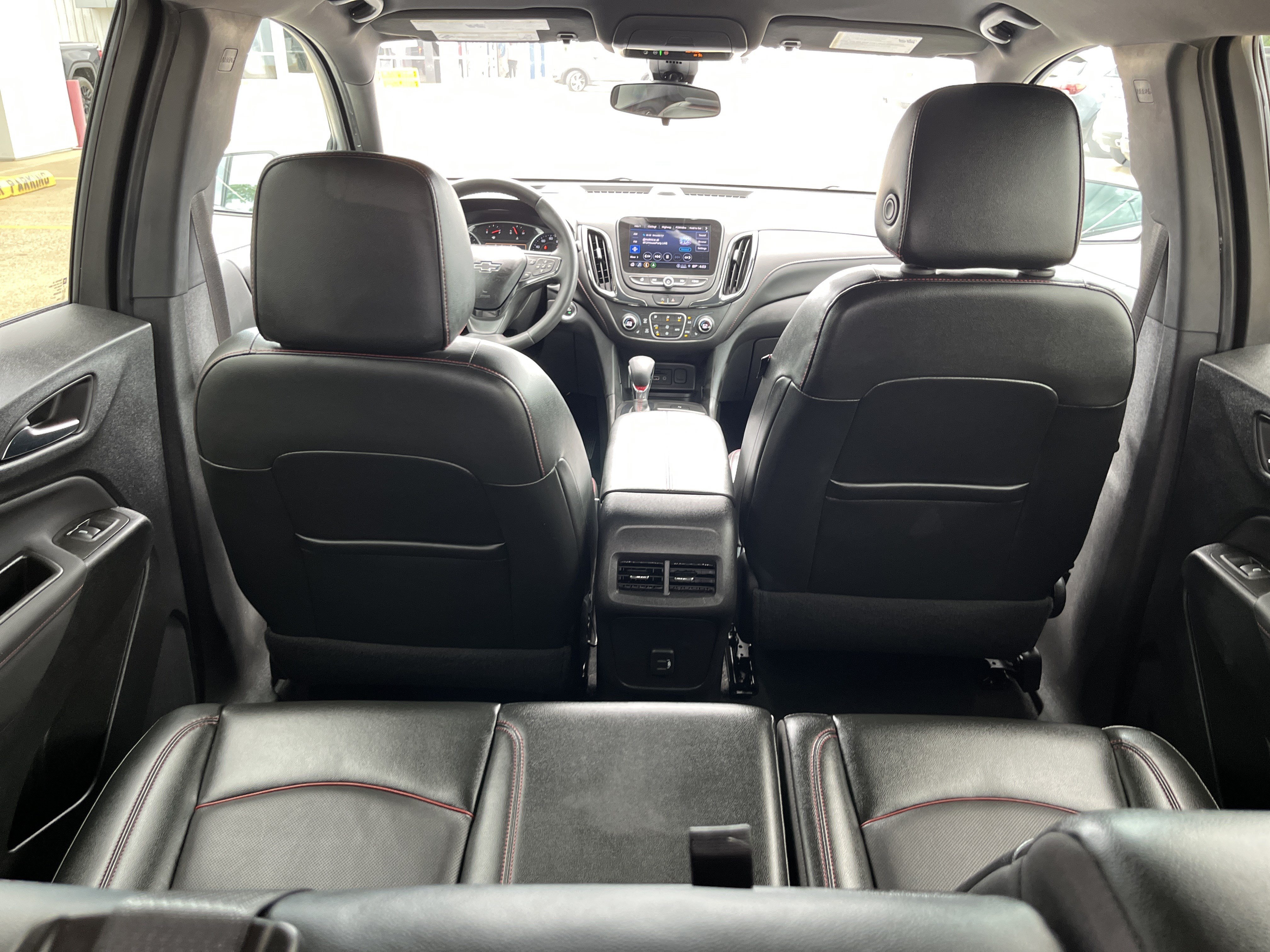 Used 2022 Chevrolet Equinox RS w/ RS Leather Package FWD image 14