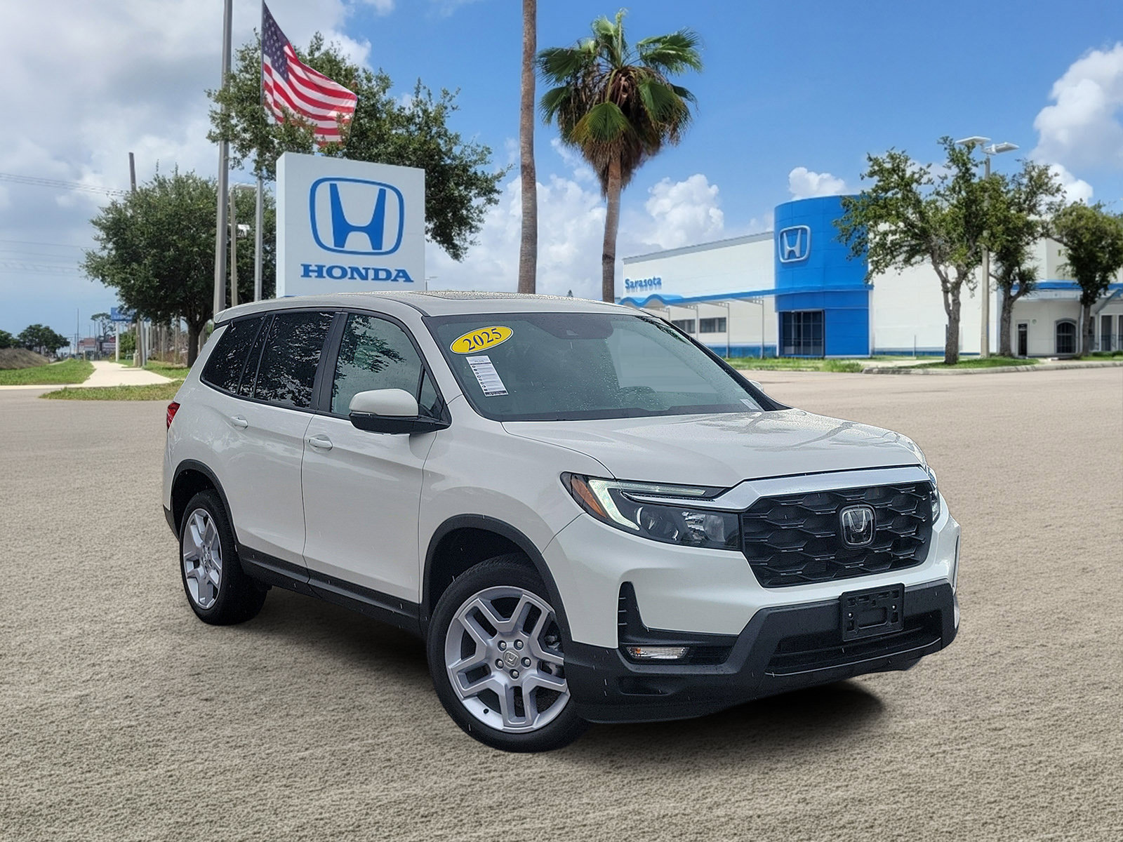 Used 2025 Honda Passport EX-L image 1