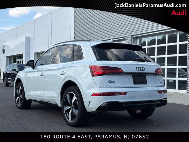 Certified 2024 Audi Q5 2.0T Premium Plus w/ Premium Plus Package AWD/4WD image 3