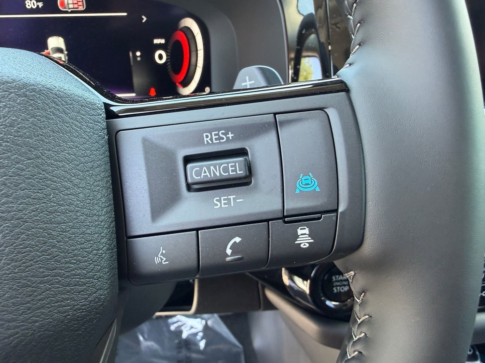 New 2026 Nissan Pathfinder Platinum image 18