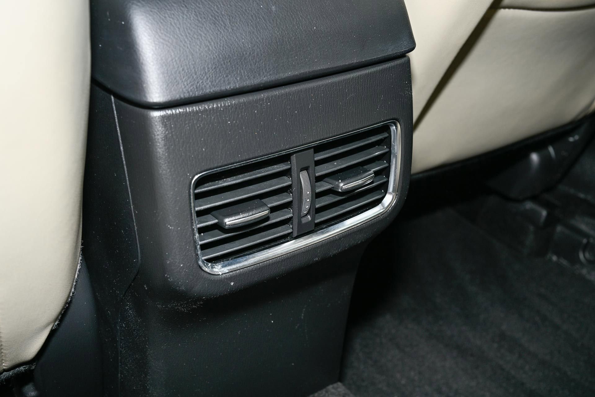 Used 2019 MAZDA CX-5 Touring image 18