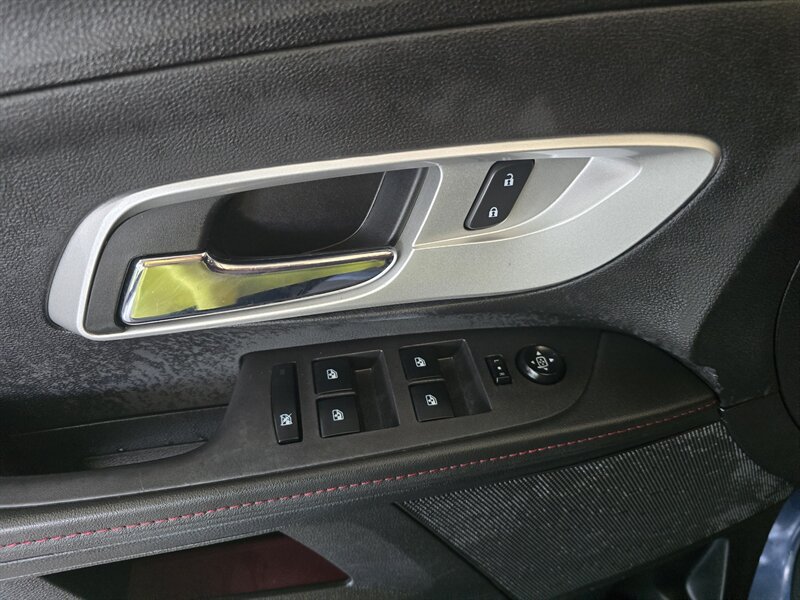 Used 2012 Chevrolet Equinox LT w/ Driver Convenience Package FWD image 17