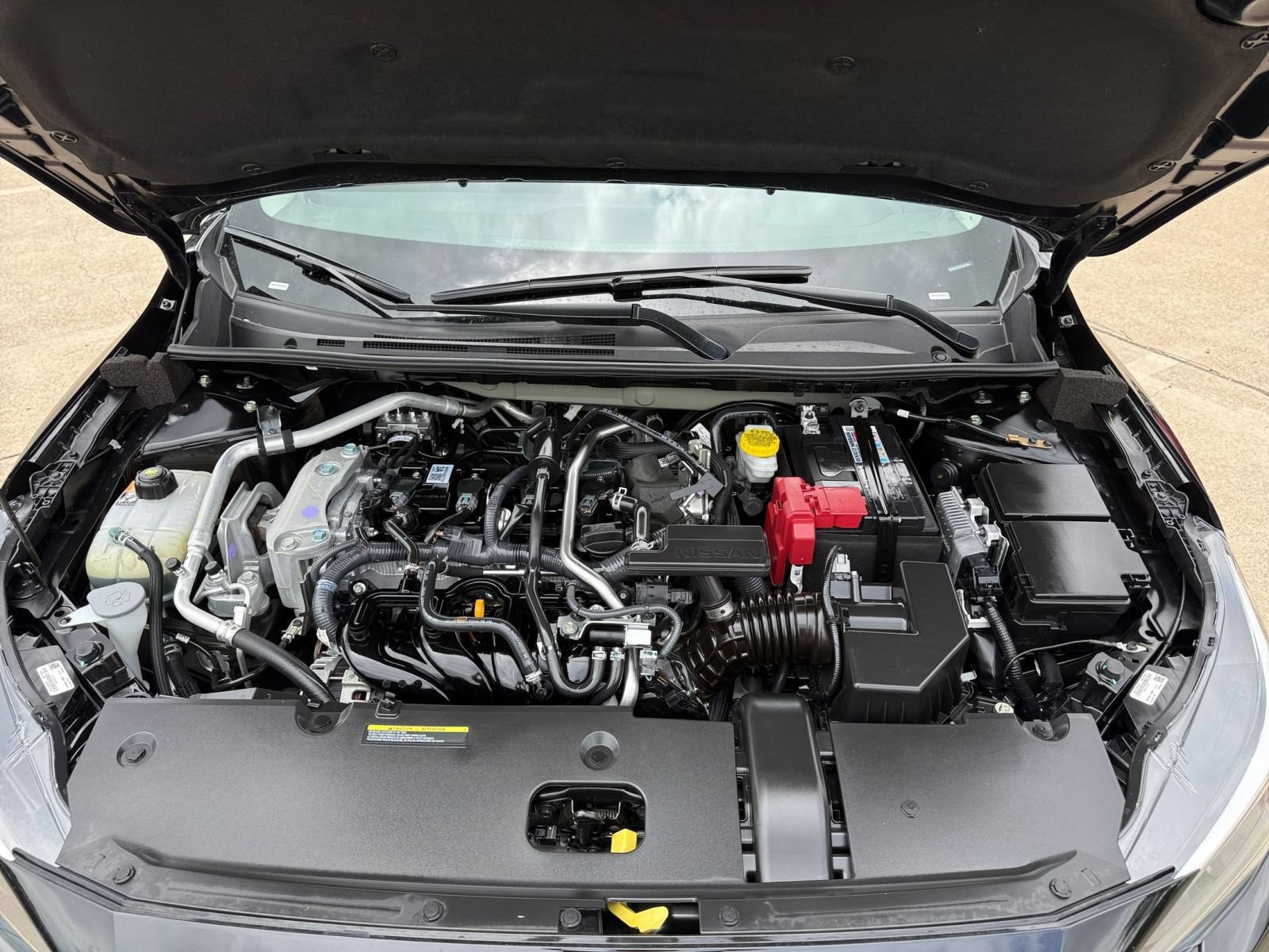 Used 2025 Nissan Sentra SV FWD image 32
