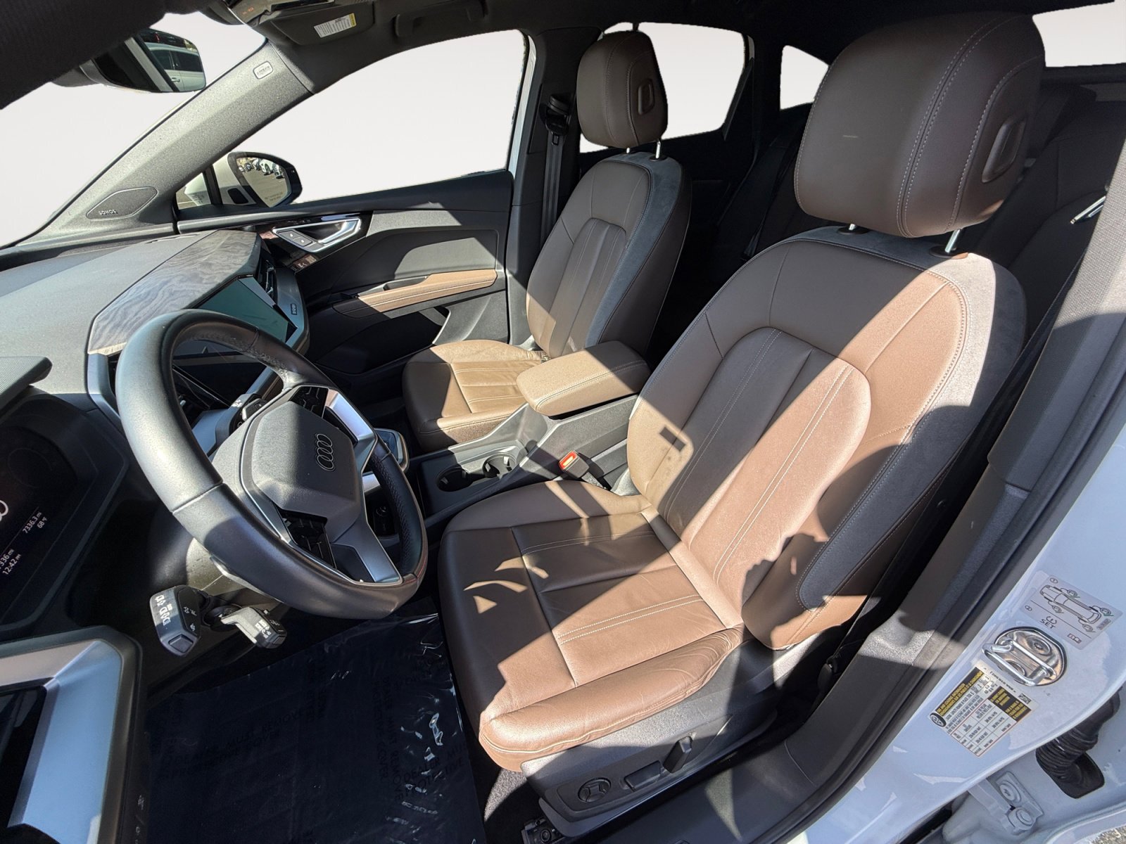 Used 2023 Audi Q4 e-tron Prestige image 10