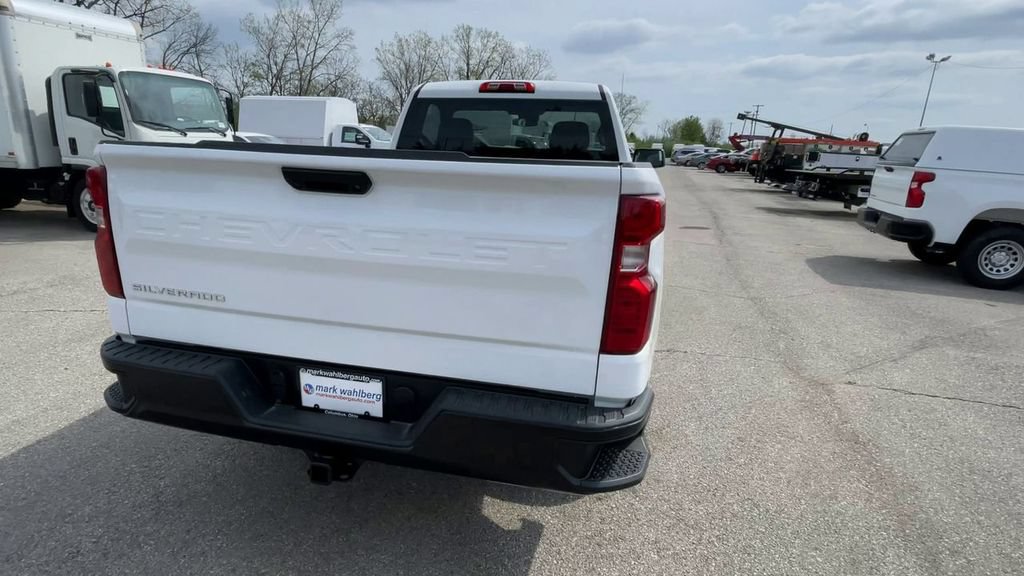 New 2026 Chevrolet Silverado 1500 W/T w/ WT Value Package AWD/4WD image 9