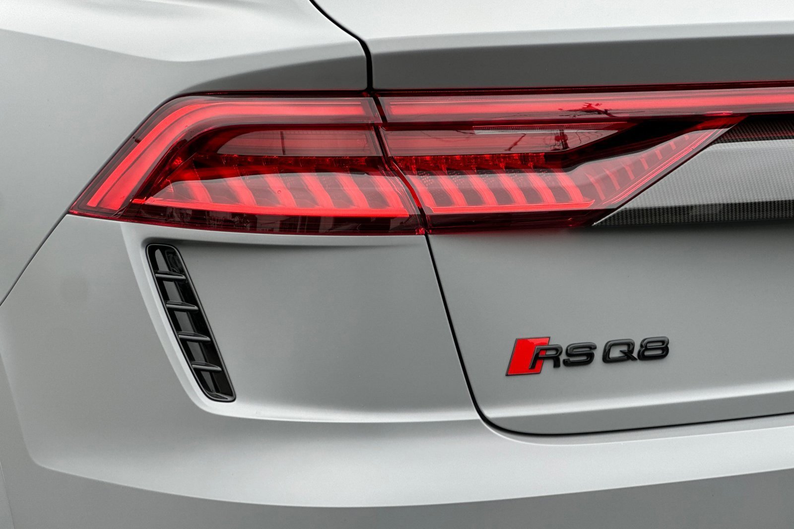 Used 2024 Audi RS Q8 AWD/4WD image 27
