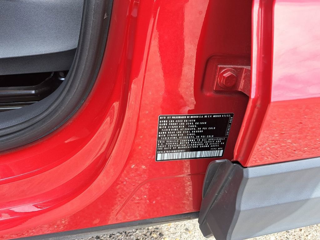 Used 2022 Volkswagen Taos SE image 28