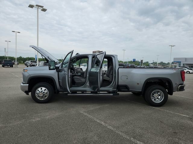 New 2026 Chevrolet Silverado 3500 LT w/ Safety Package AWD/4WD image 14