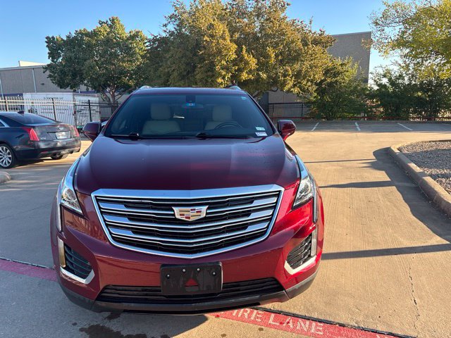 Used 2018 Cadillac XT5 FWD image 2