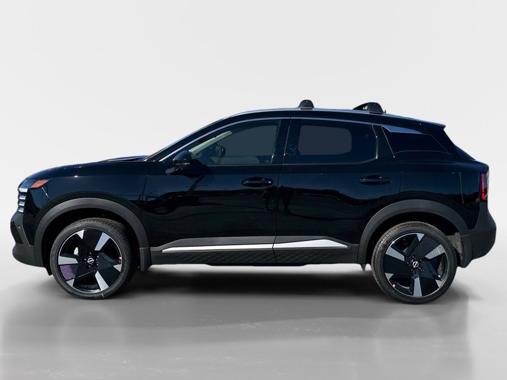 New 2026 Nissan Kicks SR FWD image 2