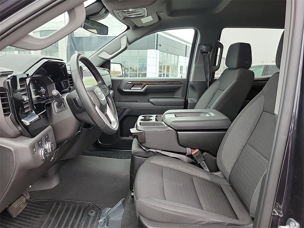 Used 2024 GMC Sierra 1500 Elevation image 15