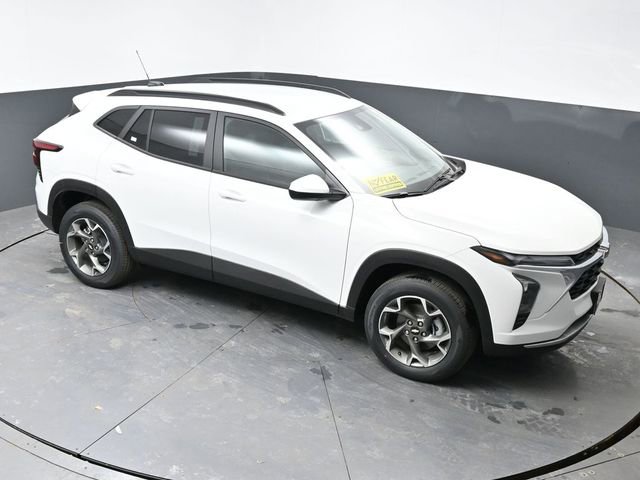 New 2026 Chevrolet Trax LT w/ Driver Confidence Package image 34