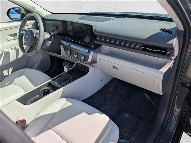 Certified 2025 Hyundai Kona SE image 20