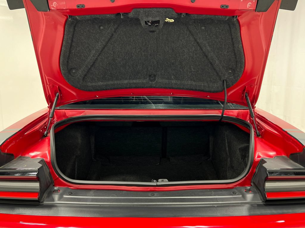 Used 2016 Dodge Challenger R/T Scat Pack RWD image 28
