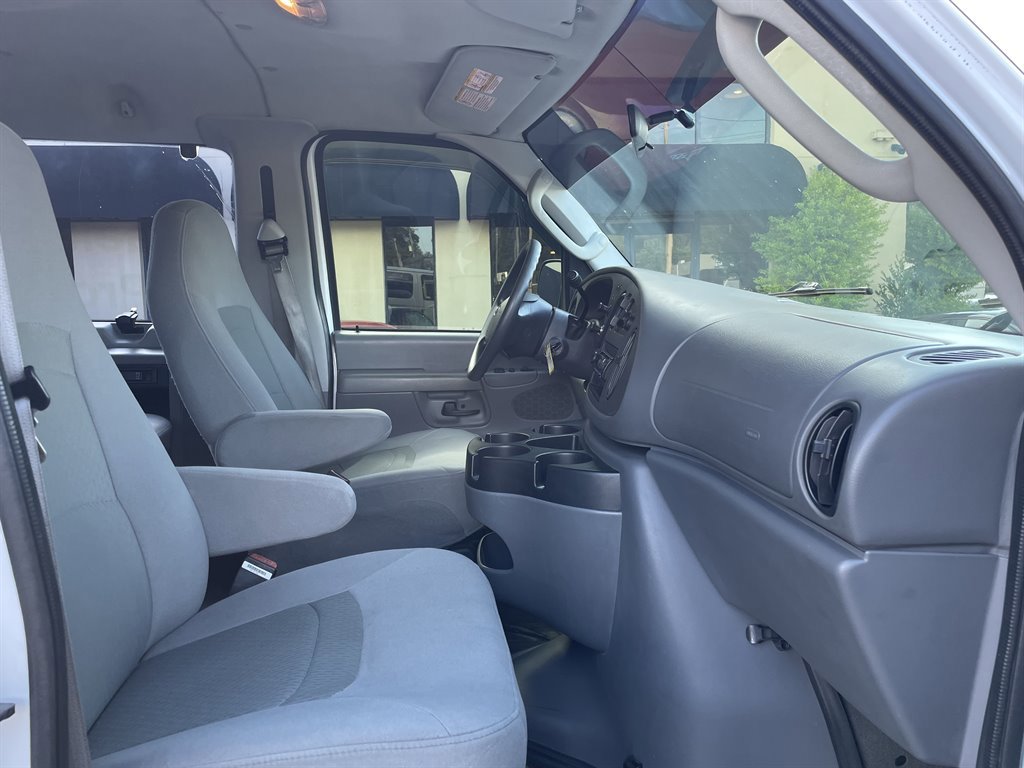 Used 2007 Ford E-350 and Econoline 350 XL image 27