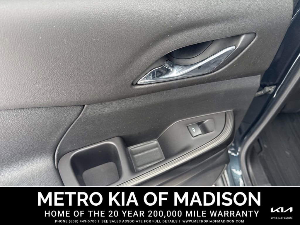 Used 2019 GMC Acadia SLT image 25