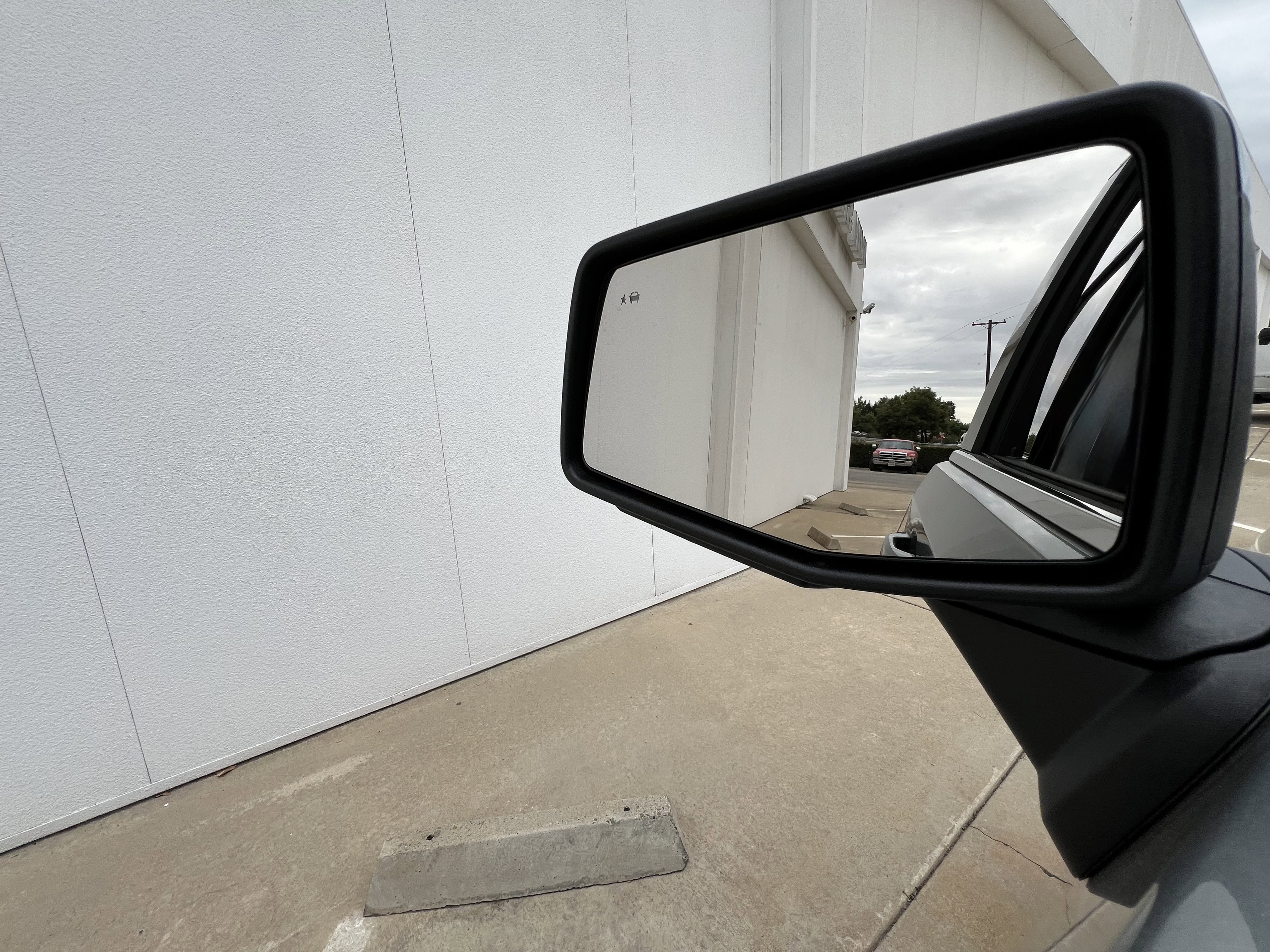 New 2026 GMC Sierra 1500 SLE w/ Preferred Package image 34