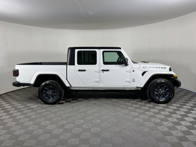 New 2026 Jeep Gladiator Sport AWD/4WD image 4