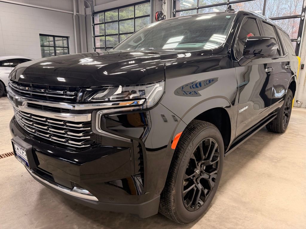 Used 2024 Chevrolet Tahoe Premier w/ Advanced Technology Package AWD/4WD image 4