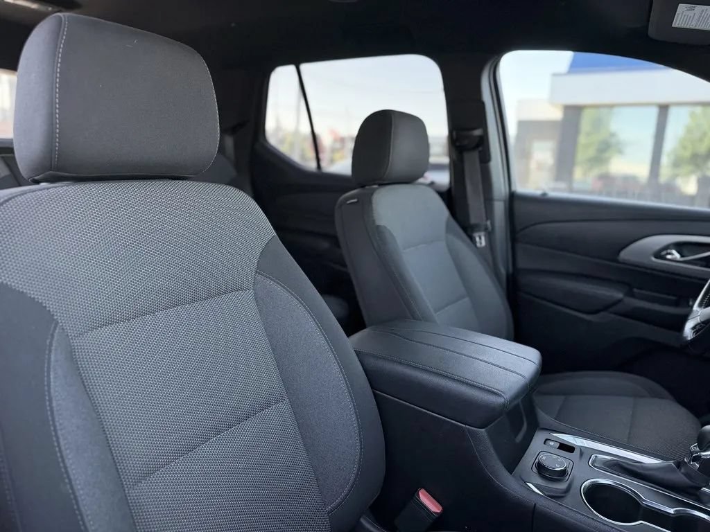 Used 2022 Chevrolet Traverse LT AWD/4WD image 12