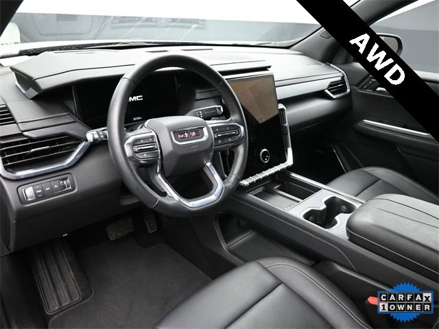 Used 2024 GMC Acadia Elevation image 13