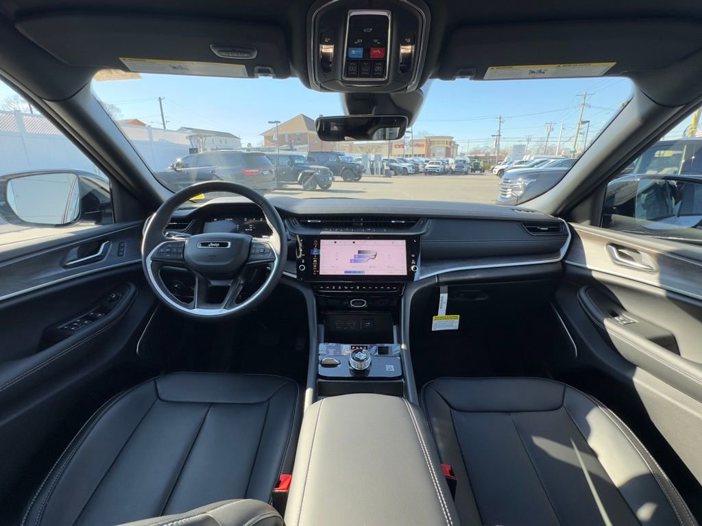 New 2026 Jeep Grand Cherokee Limited w/ Limited Altitude Package image 10