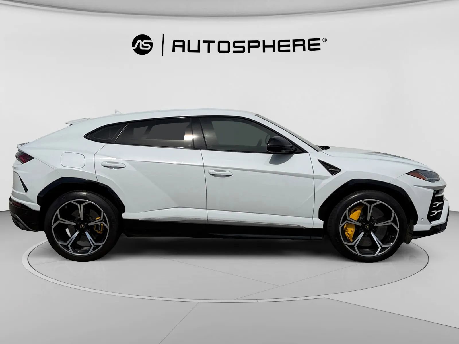 Used 2019 Lamborghini Urus image 11
