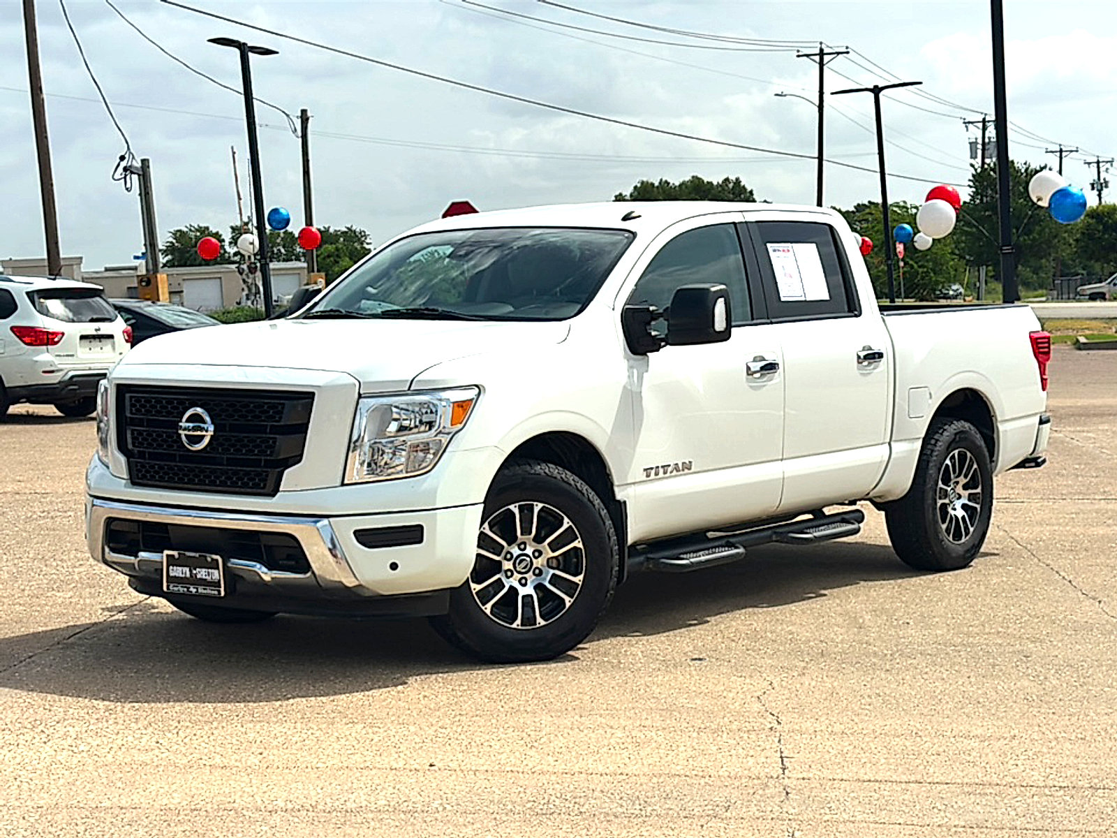 Used 2021 Nissan Titan SV w/ SV Convenience Package AWD/4WD image 2