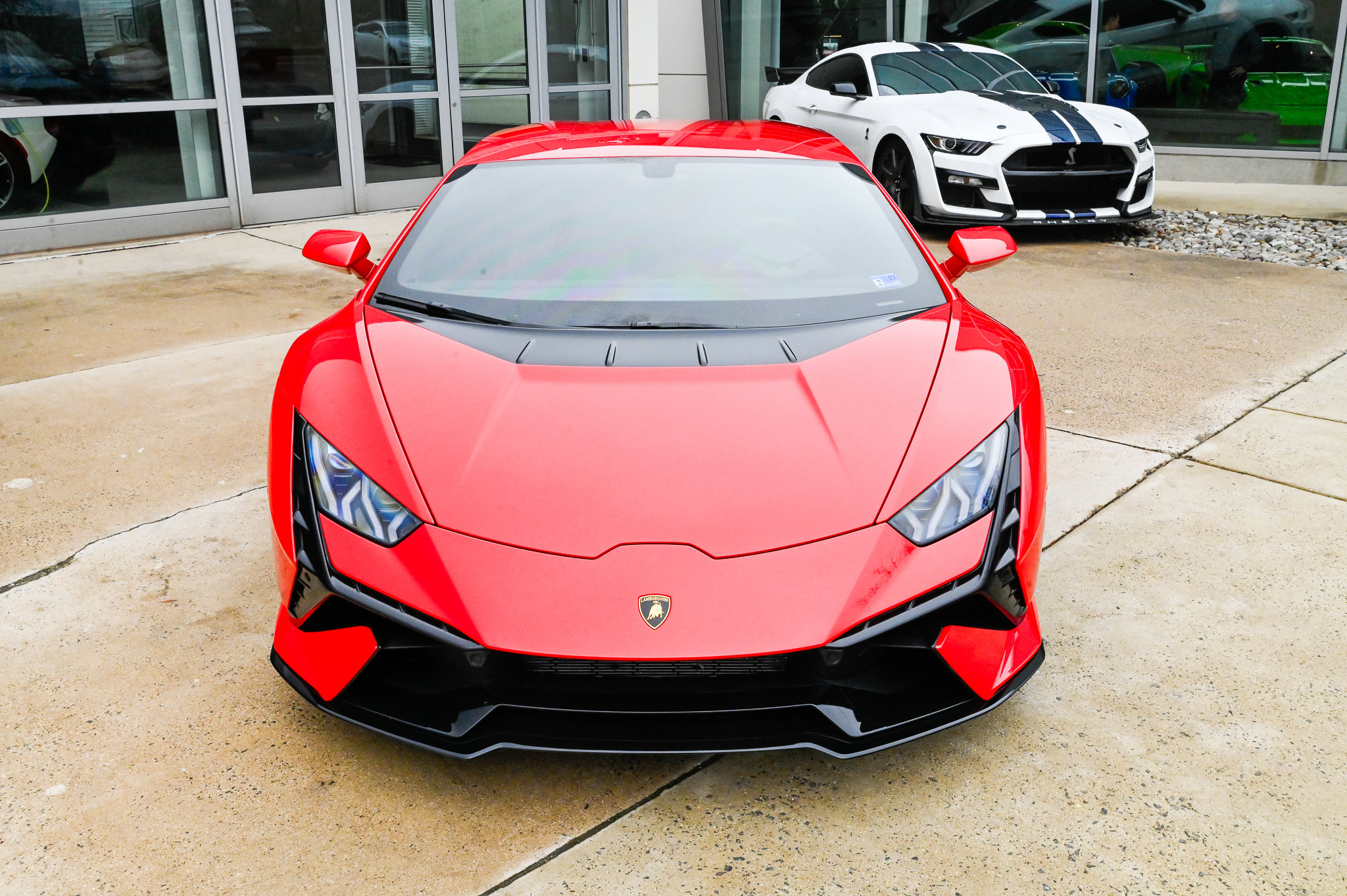 Used 2023 Lamborghini Huracan Tecnica image 2