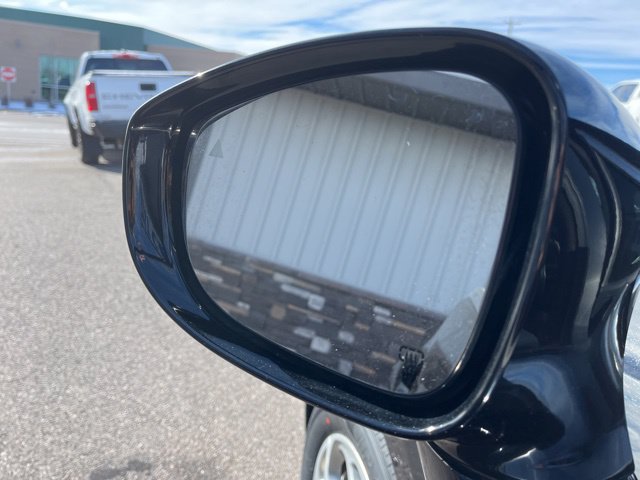 Used 2024 Chrysler Pacifica Limited FWD image 29