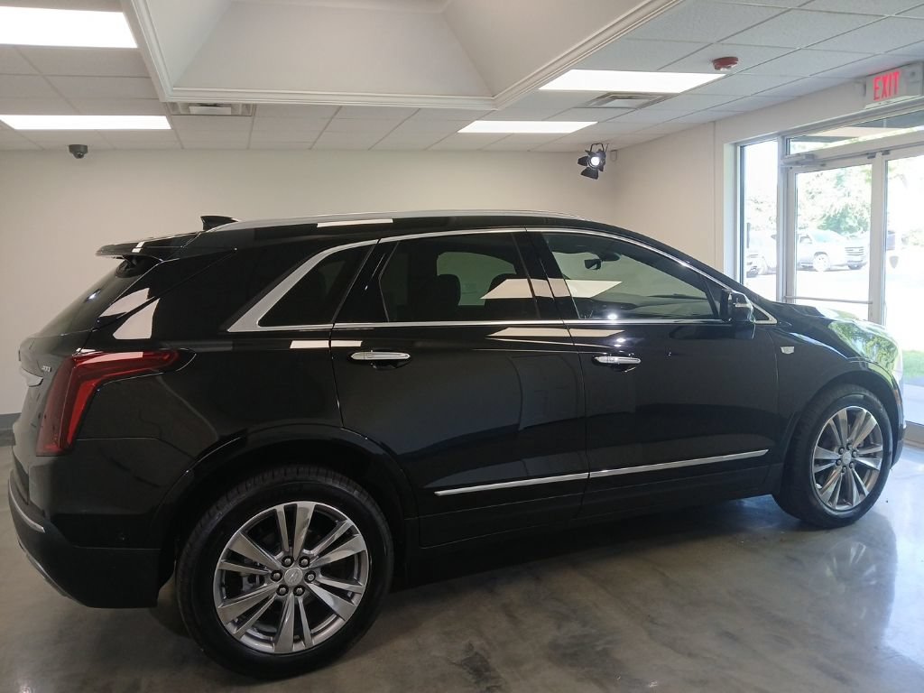 Certified 2025 Cadillac XT5 Premium Luxury w/ Technology Package AWD/4WD image 8