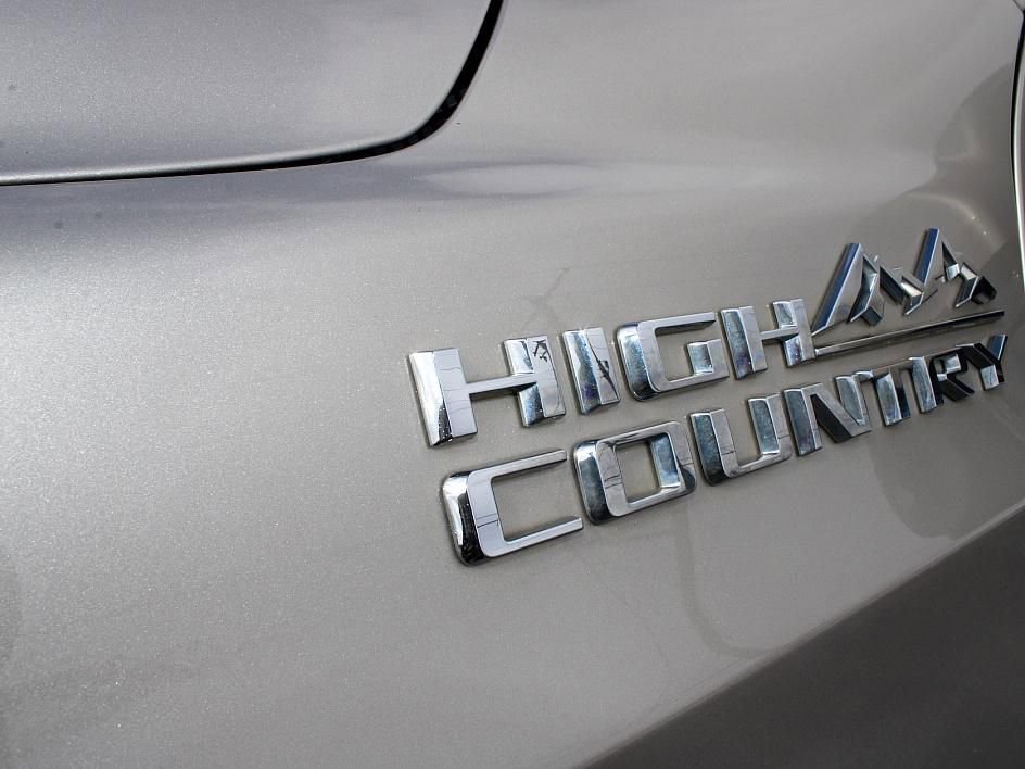 Used 2021 Chevrolet Suburban High Country w/ Max Trailering Package image 15