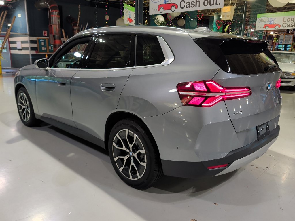 Certified 2025 BMW X3 xDrive30i w/ Premium Package AWD/4WD image 17