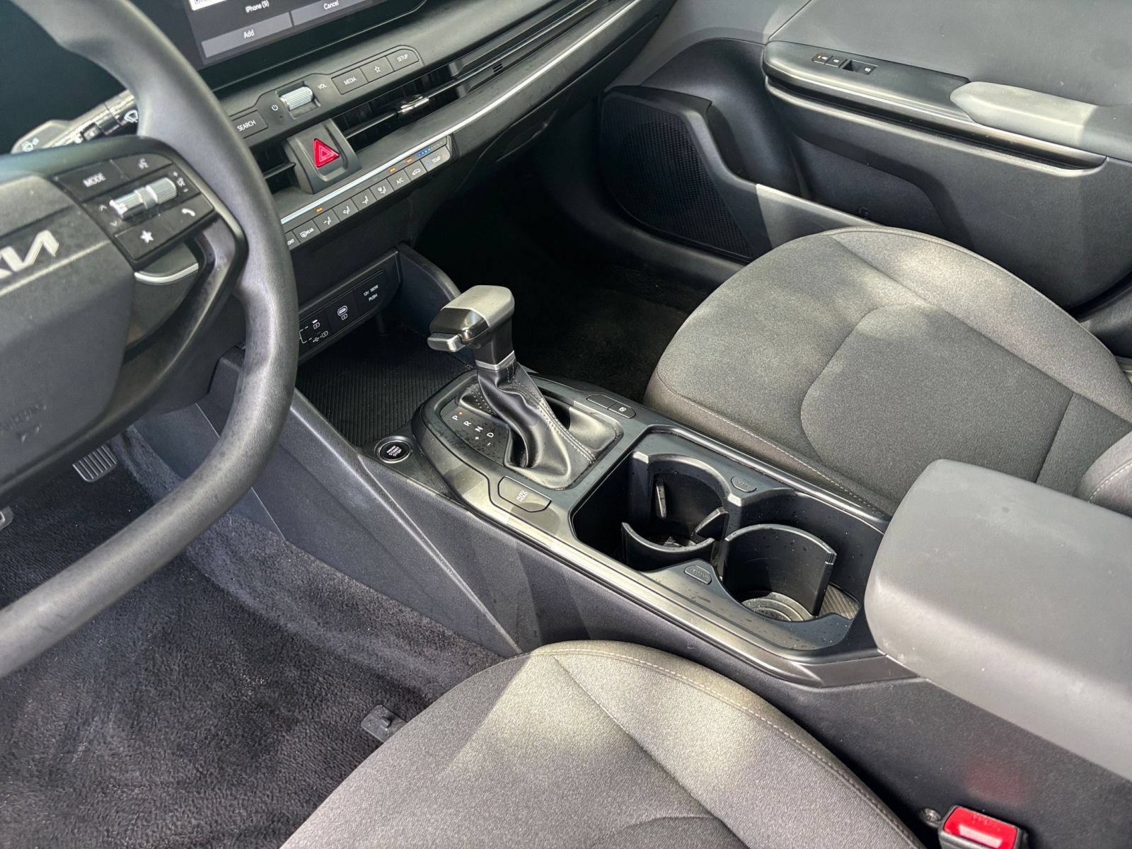 Used 2025 Kia K4 FWD image 40