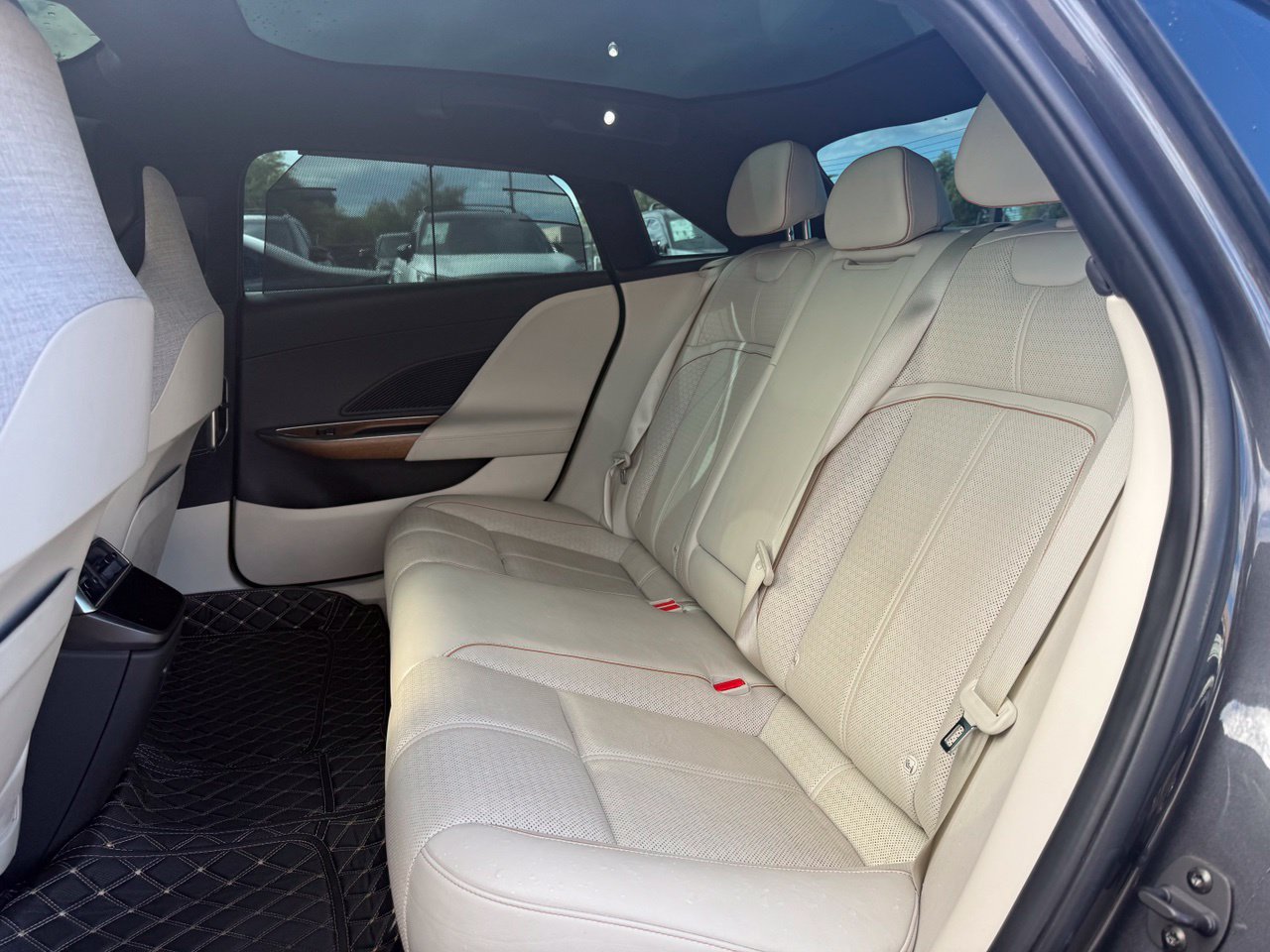 Used 2022 Lucid Air Grand Touring AWD/4WD image 8