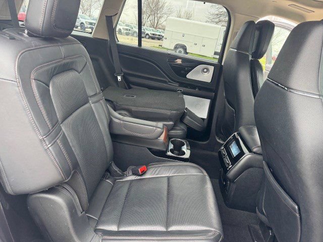 Used 2021 Lincoln Aviator Grand Touring w/ Equipment Group 302A AWD/4WD image 36