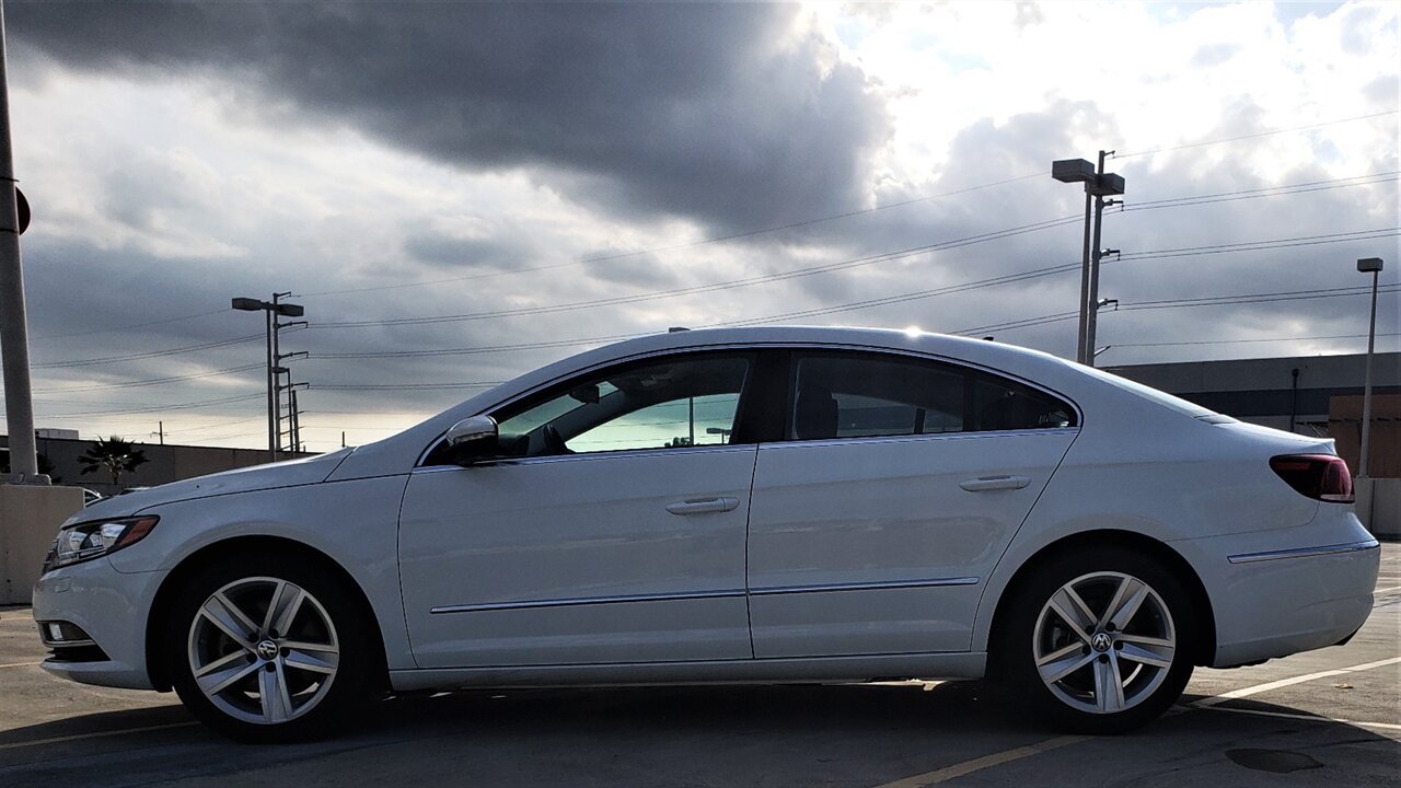 Used 2015 Volkswagen CC Sport FWD image 2