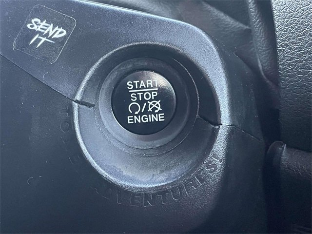 Used 2016 Jeep Renegade Trailhawk w/ Safety & Security Group image 24