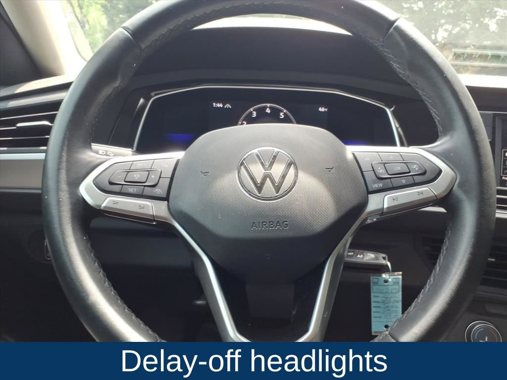 Used 2022 Volkswagen Jetta S image 11