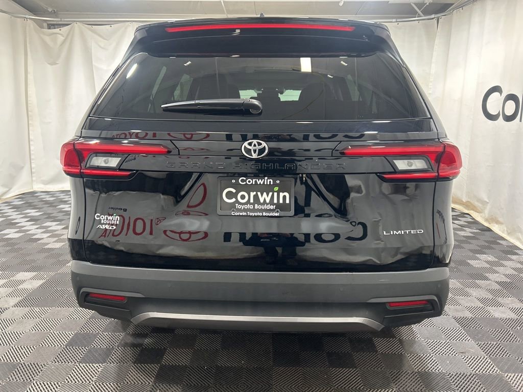 Used 2026 Toyota Grand Highlander Limited image 7