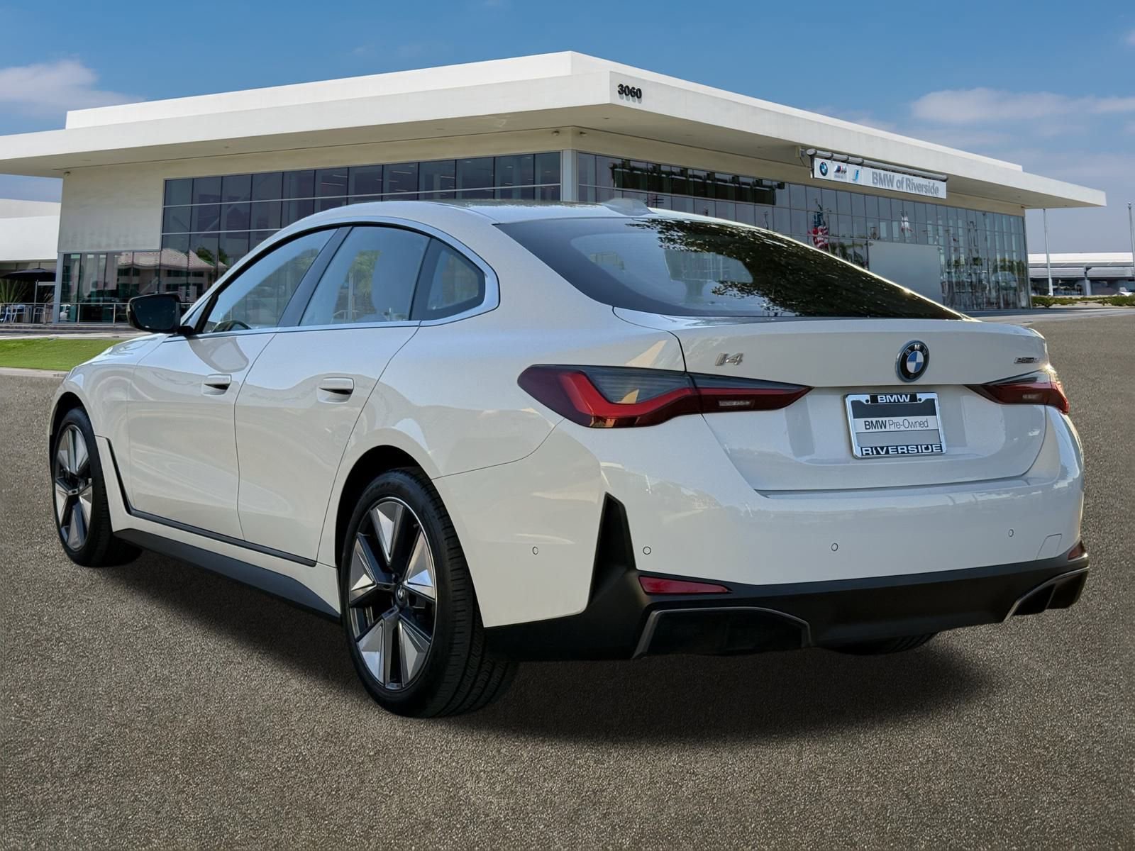 Certified 2023 BMW i4 eDrive35 w/ Premium Package image 8