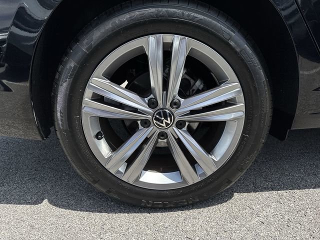 Certified 2022 Volkswagen Jetta SE FWD image 33