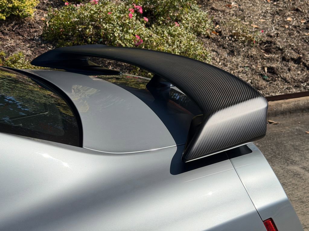 Used 2015 Nissan GT-R Black Edition image 37