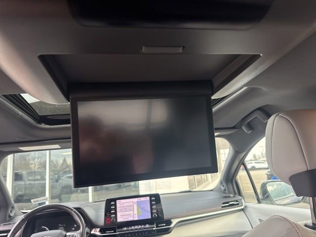 Used 2021 Toyota Sienna AWD image 32