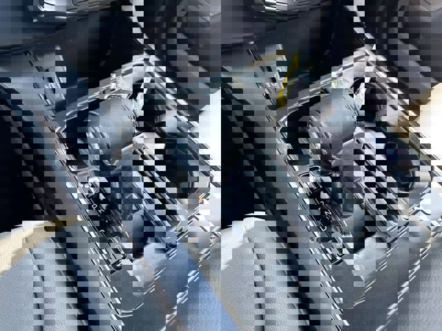 New 2025 Ford F150 Lightning Flash image 20