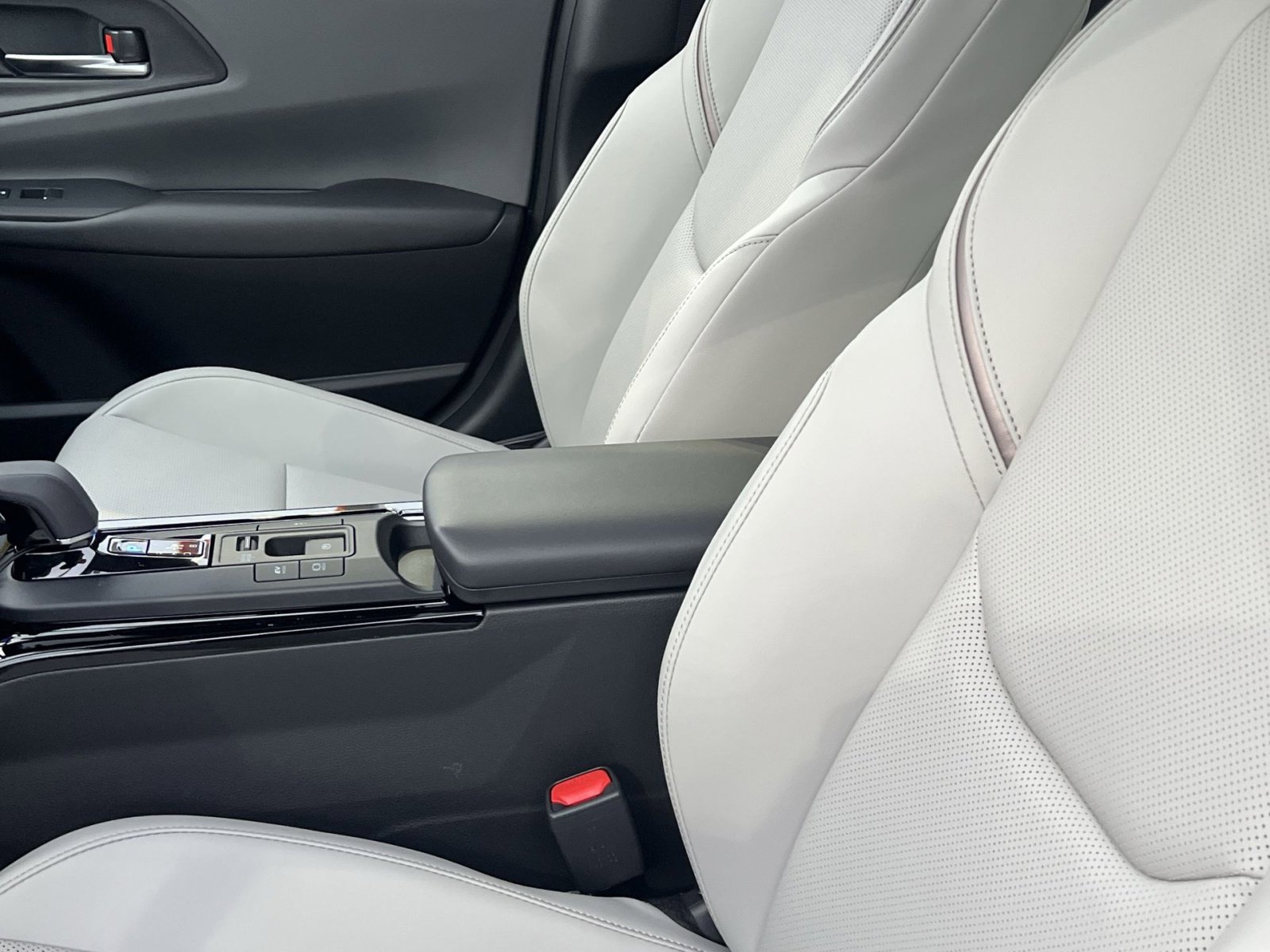 New 2026 Toyota Prius Limited image 18