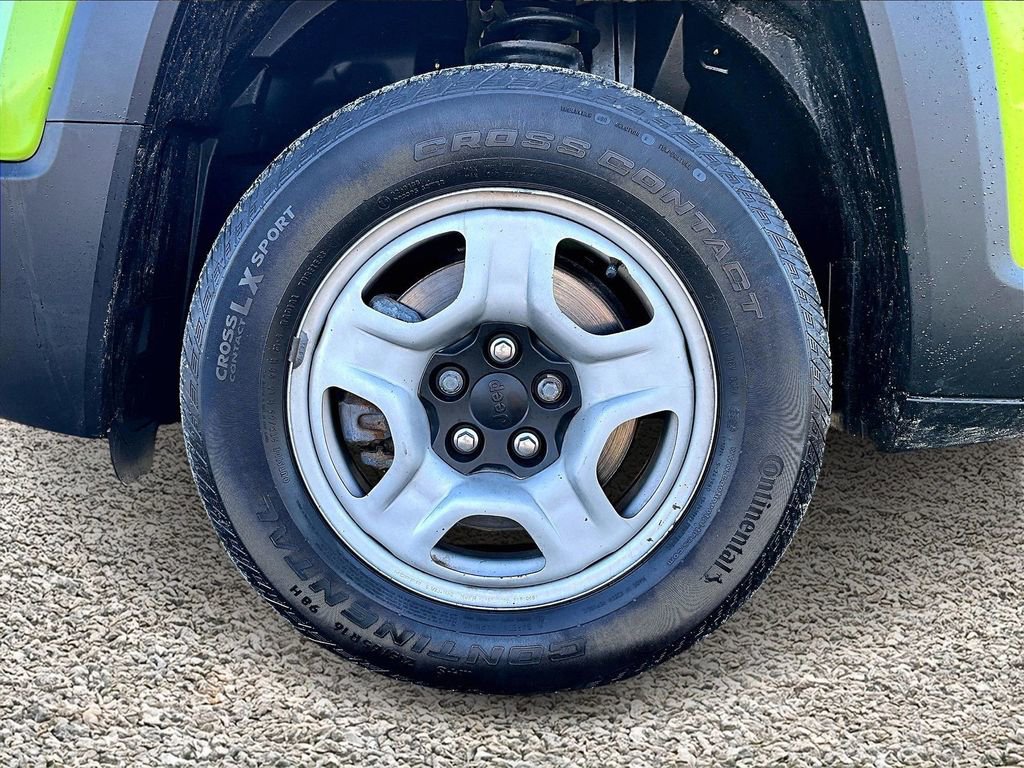 Used 2017 Jeep Renegade Sport image 9